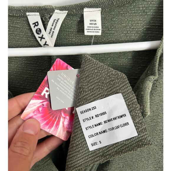 Roxy Women’s Big Wave Knit Romper Short Sleeve Drawstring Waist Pockets Size S - Picture 7 of 10